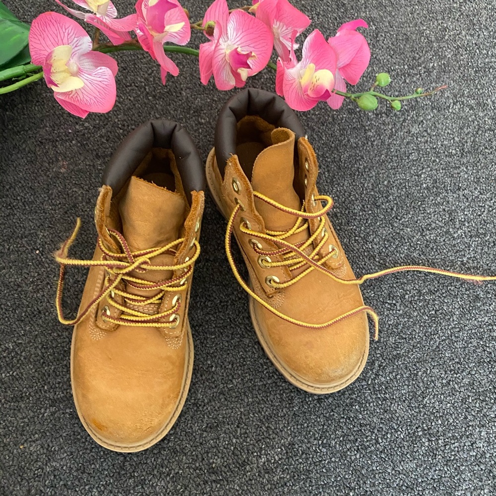 Kid Timberland boots